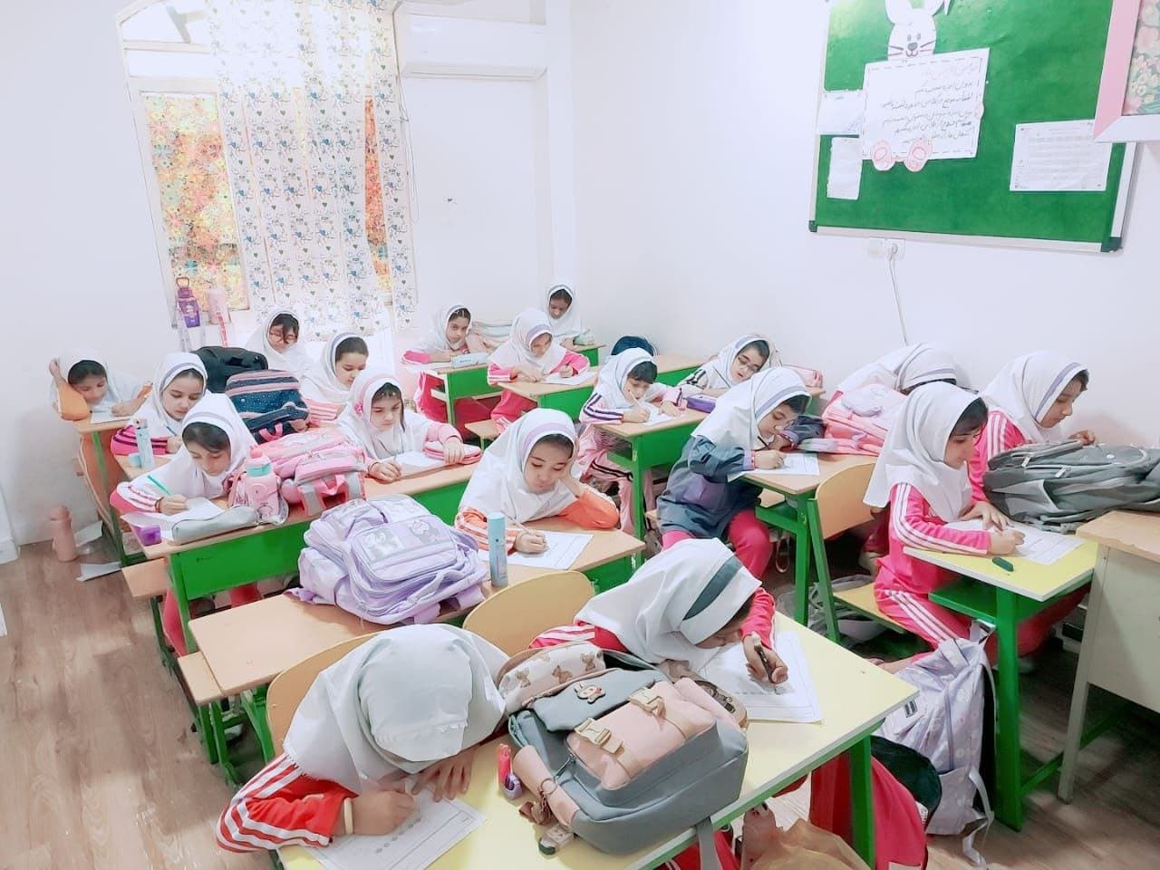 دبستان و پیش دبستانی غیردولتی حدیث