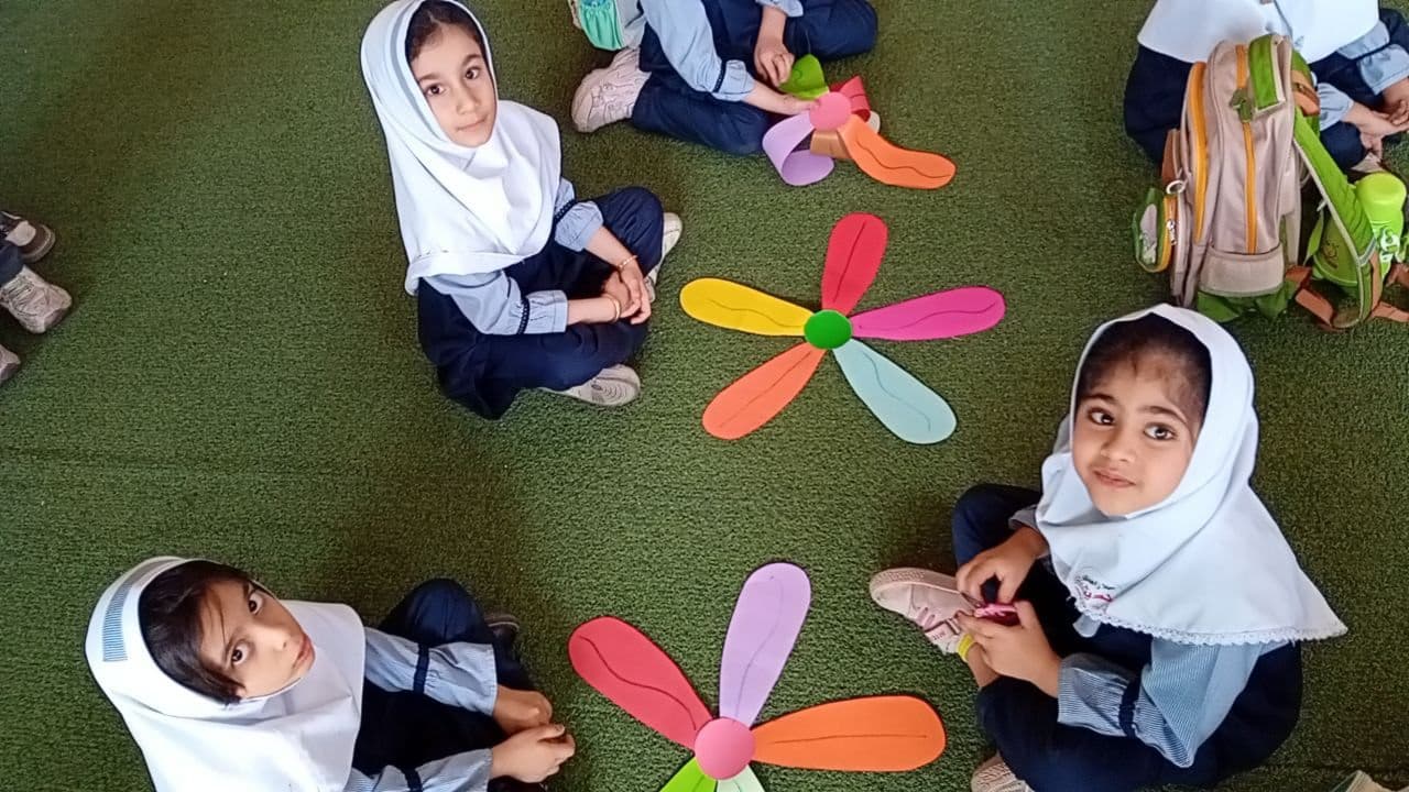دبستان و پیش دبستانی غیردولتی حدیث