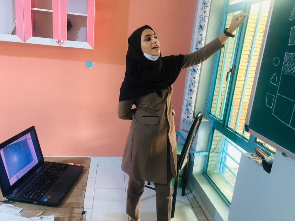 تدریس آنلاین با اپلیکیشن حدیث