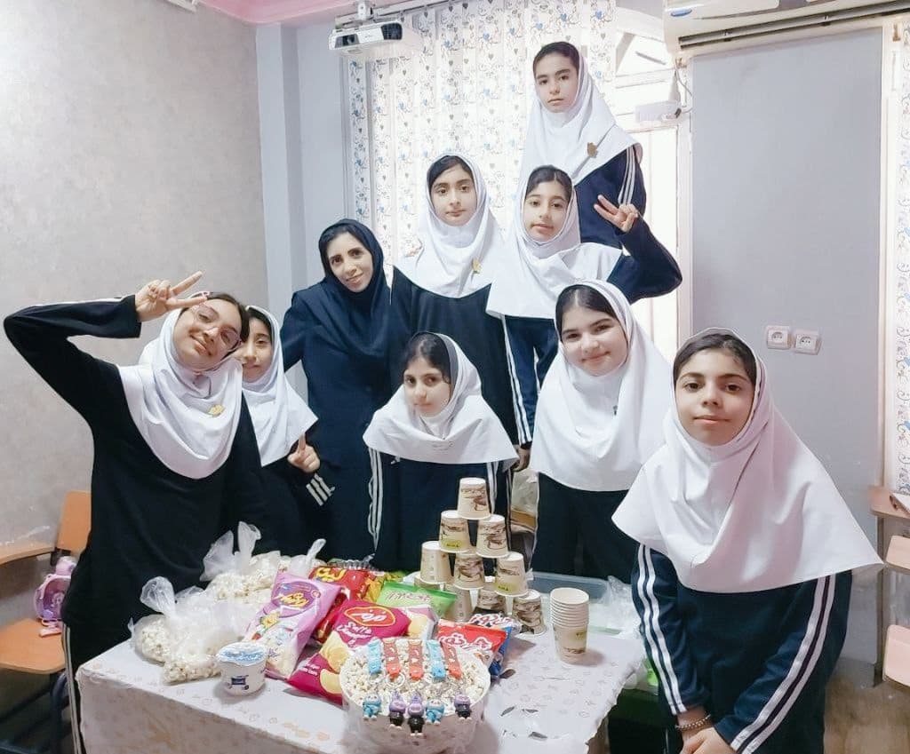 دبستان و پیش دبستانی غیردولتی حدیث